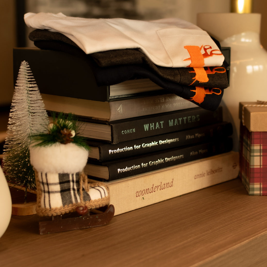 The Christmas Thread: A Holiday Gift Guide