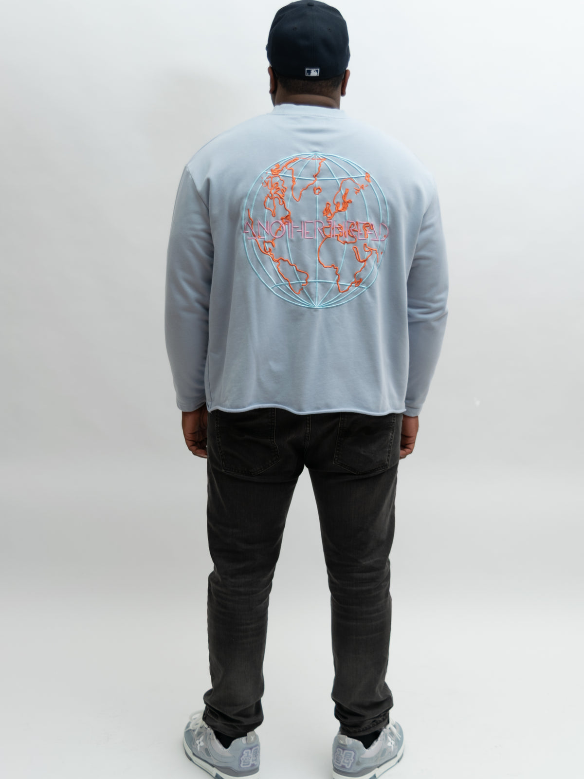 Globe Tee