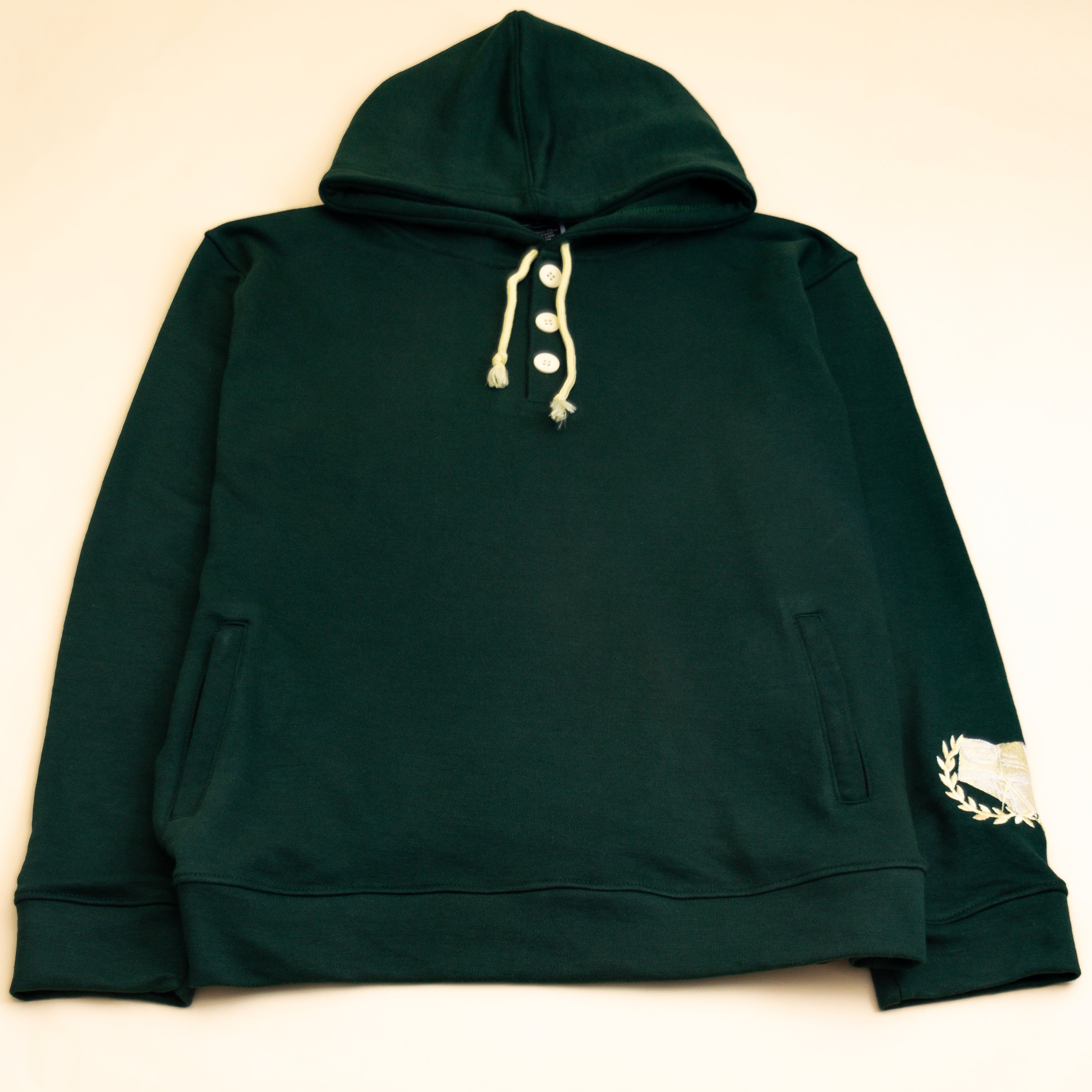 Collegiate Crest Hood