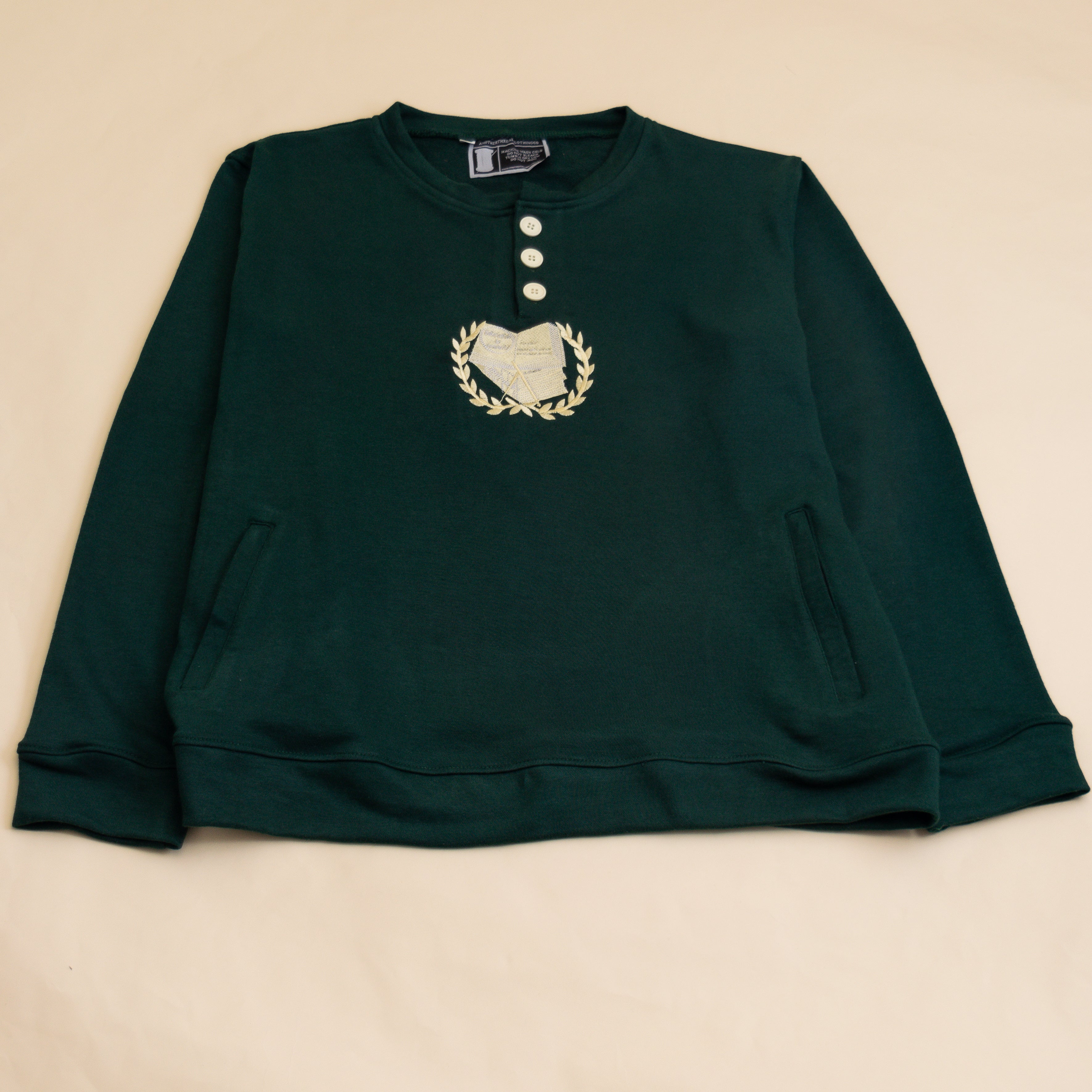 Collegiate Crest Crew